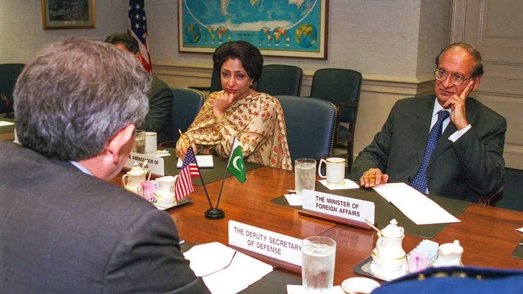 Pakistan’s Failed Diplomacy on Article 370, UN Representative Maleeha Lodhi Heckled by Man in New York