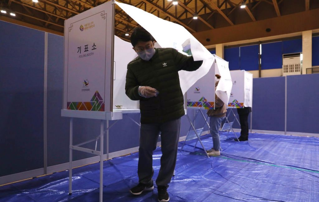 Coronavirus: South Korea Holds Elections in The Middle of The Outbreak